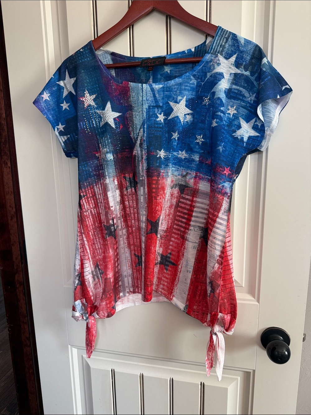French Blue  Star-Print Tie-Hem Short Sleeve Tee - Blue & Red  NWOT